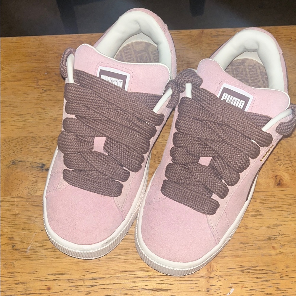 Puma Blush Sneakers with Chocolate Laces (new only worn once RUNS SMALL)